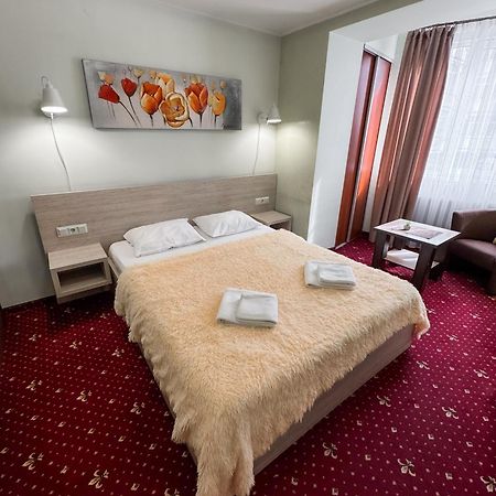 Apartments Deluxe İvano-Frankivsk Dış mekan fotoğraf