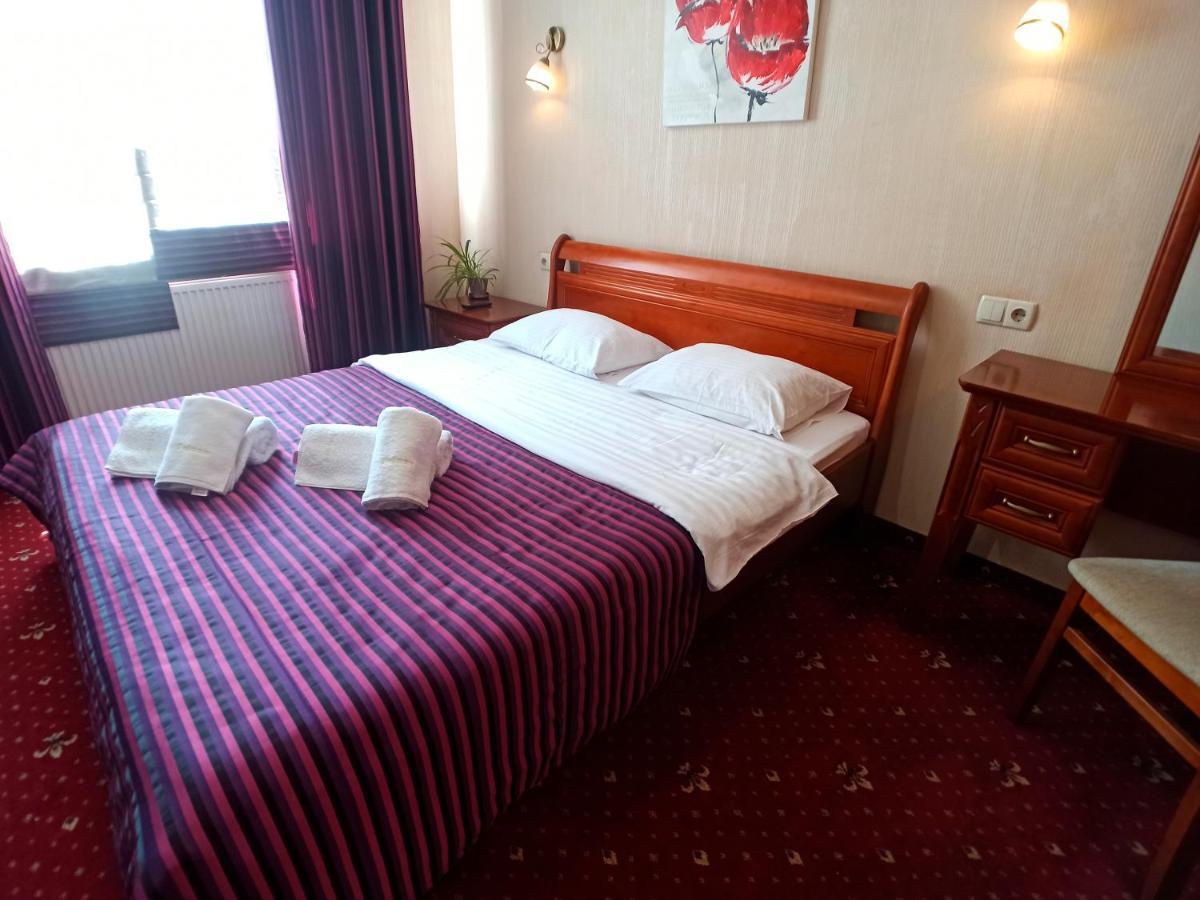 Apartments Deluxe İvano-Frankivsk Dış mekan fotoğraf