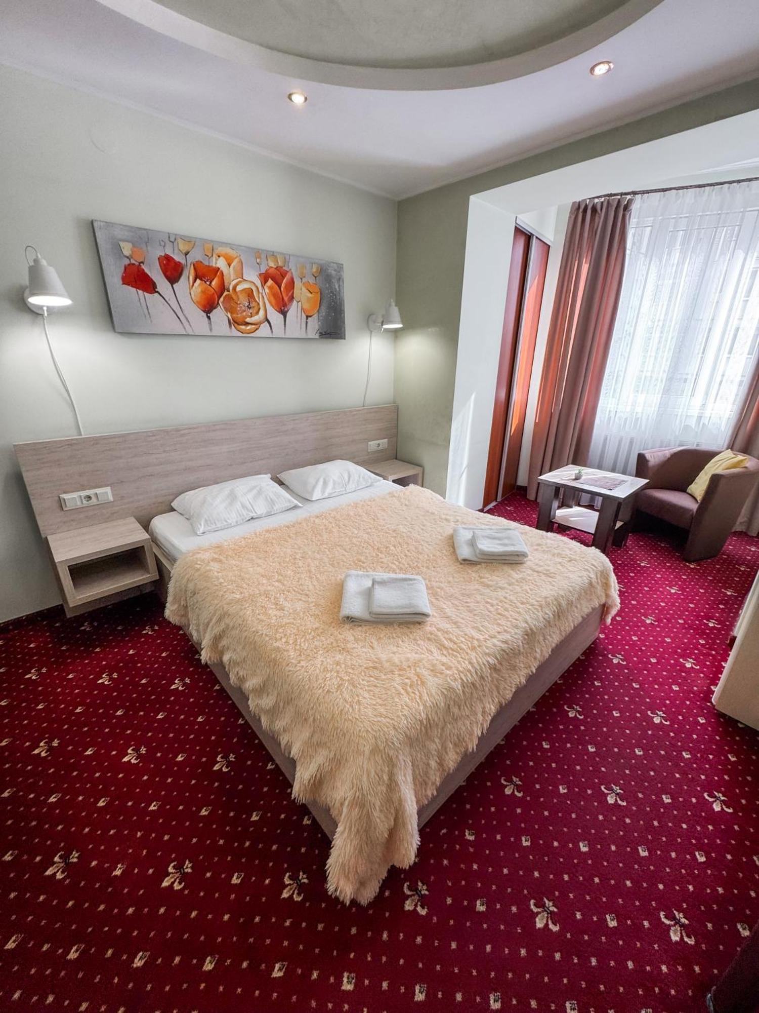 Apartments Deluxe İvano-Frankivsk Dış mekan fotoğraf