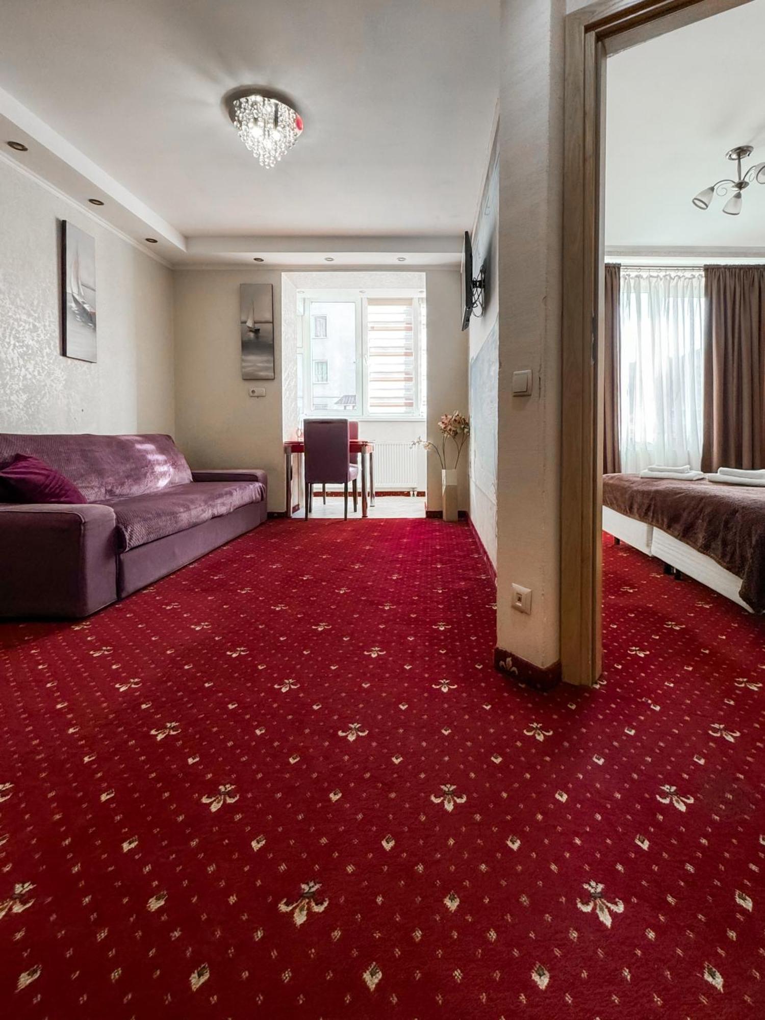 Apartments Deluxe İvano-Frankivsk Dış mekan fotoğraf