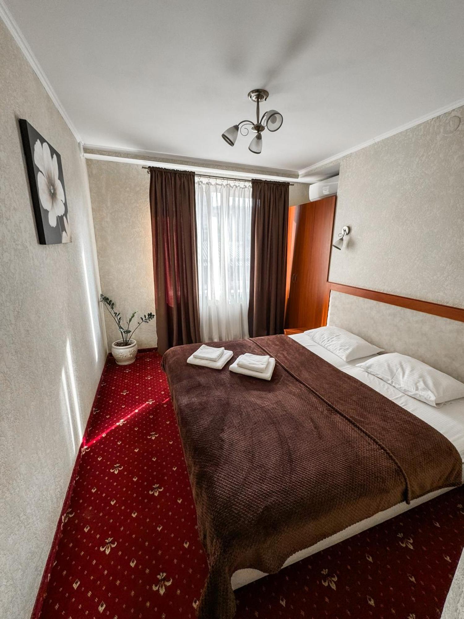 Apartments Deluxe İvano-Frankivsk Dış mekan fotoğraf
