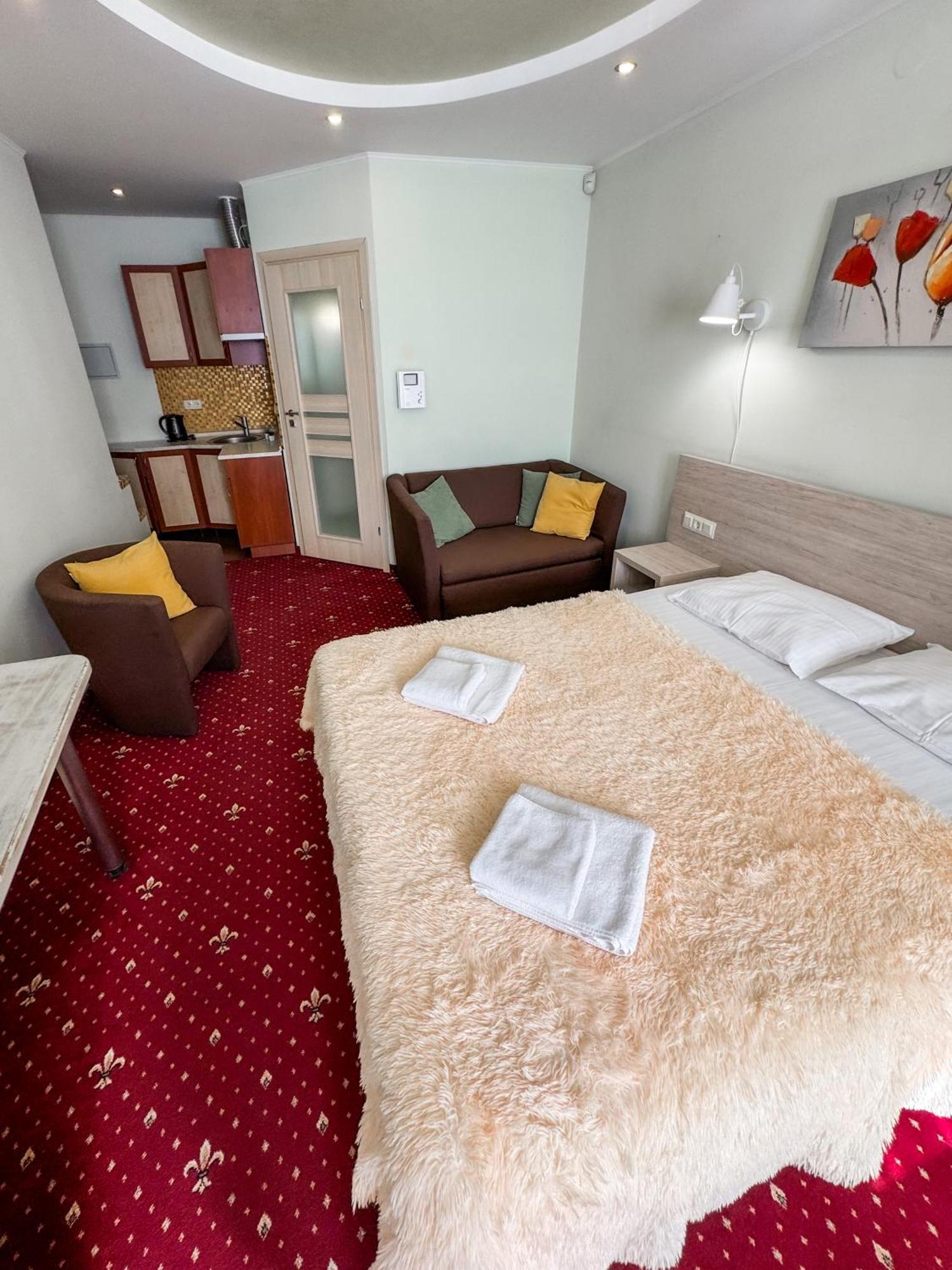 Apartments Deluxe İvano-Frankivsk Dış mekan fotoğraf