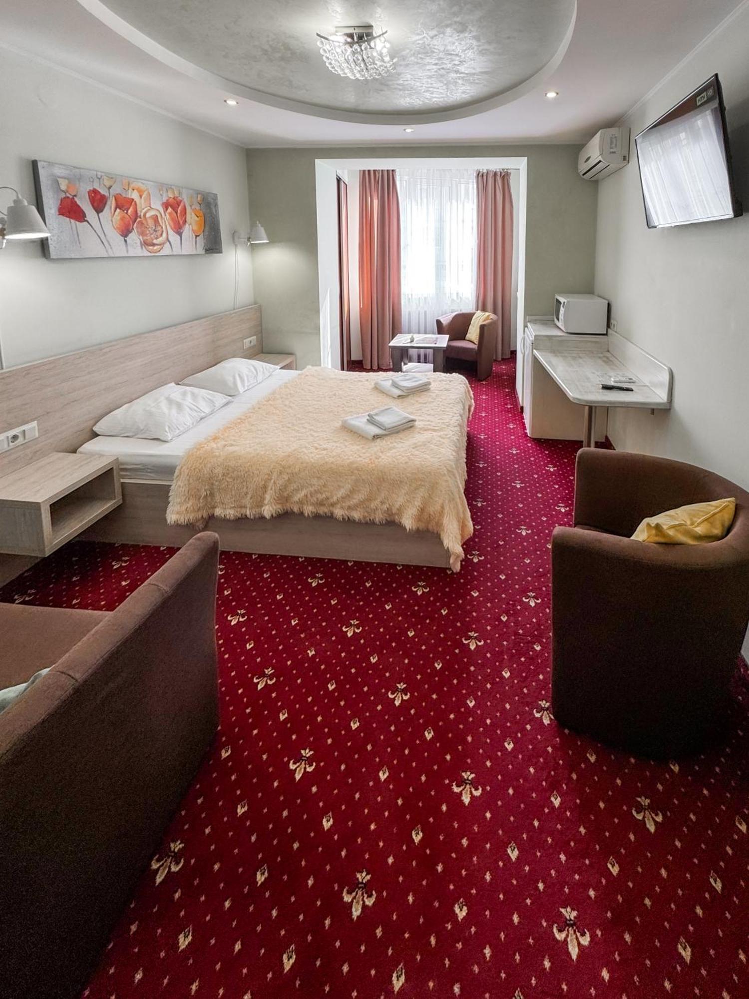 Apartments Deluxe İvano-Frankivsk Dış mekan fotoğraf