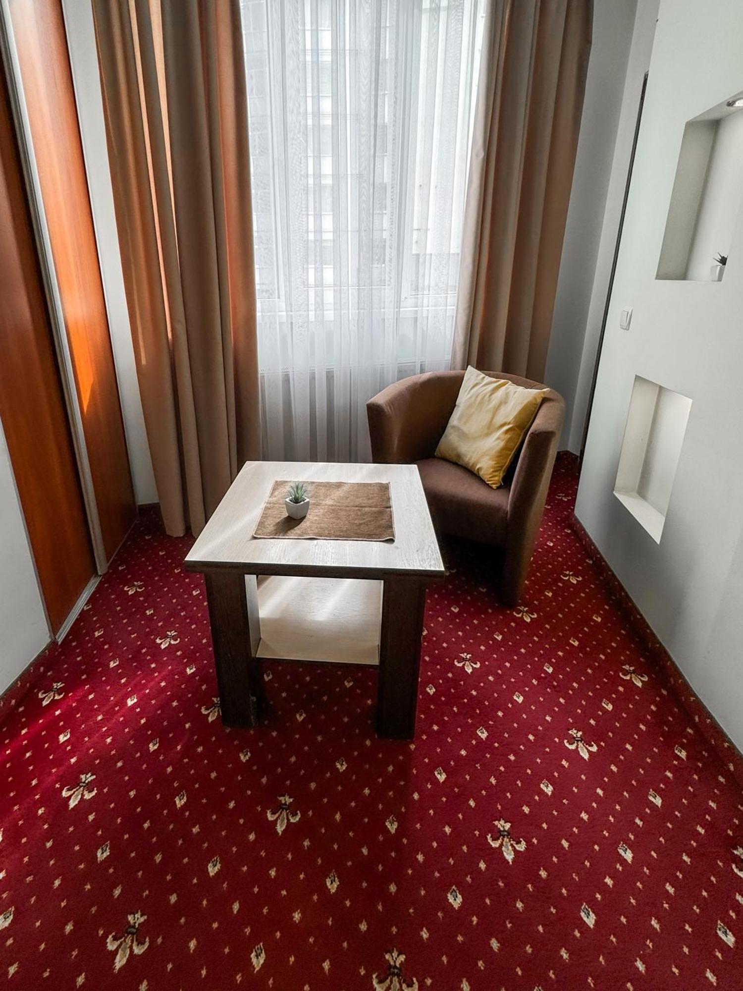 Apartments Deluxe İvano-Frankivsk Dış mekan fotoğraf