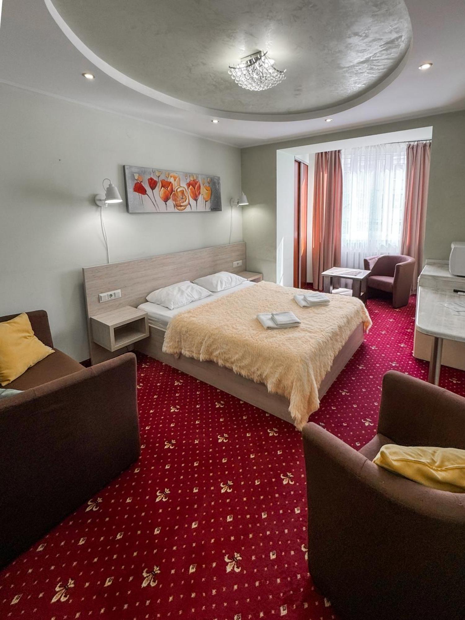 Apartments Deluxe İvano-Frankivsk Dış mekan fotoğraf