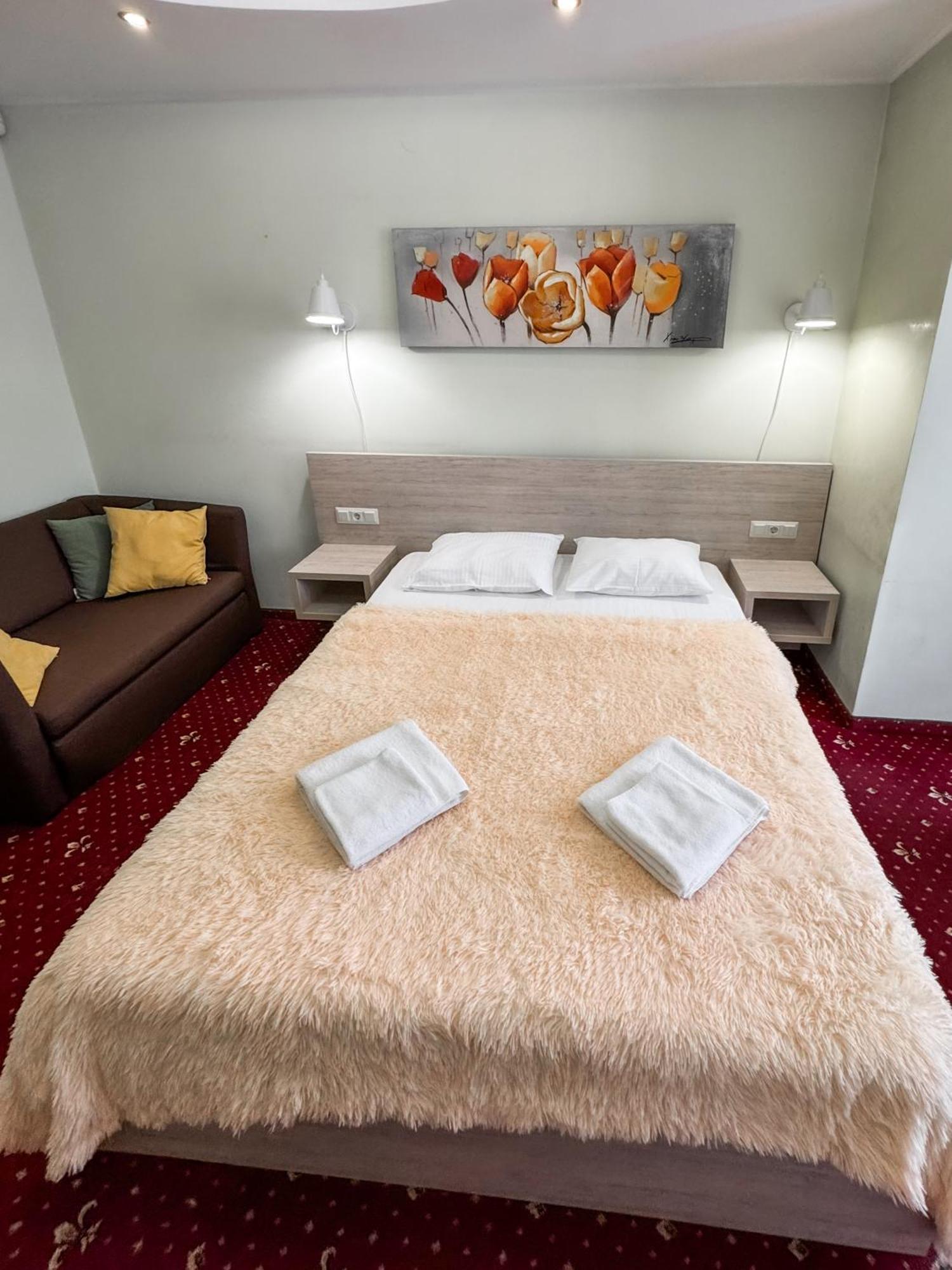 Apartments Deluxe İvano-Frankivsk Dış mekan fotoğraf