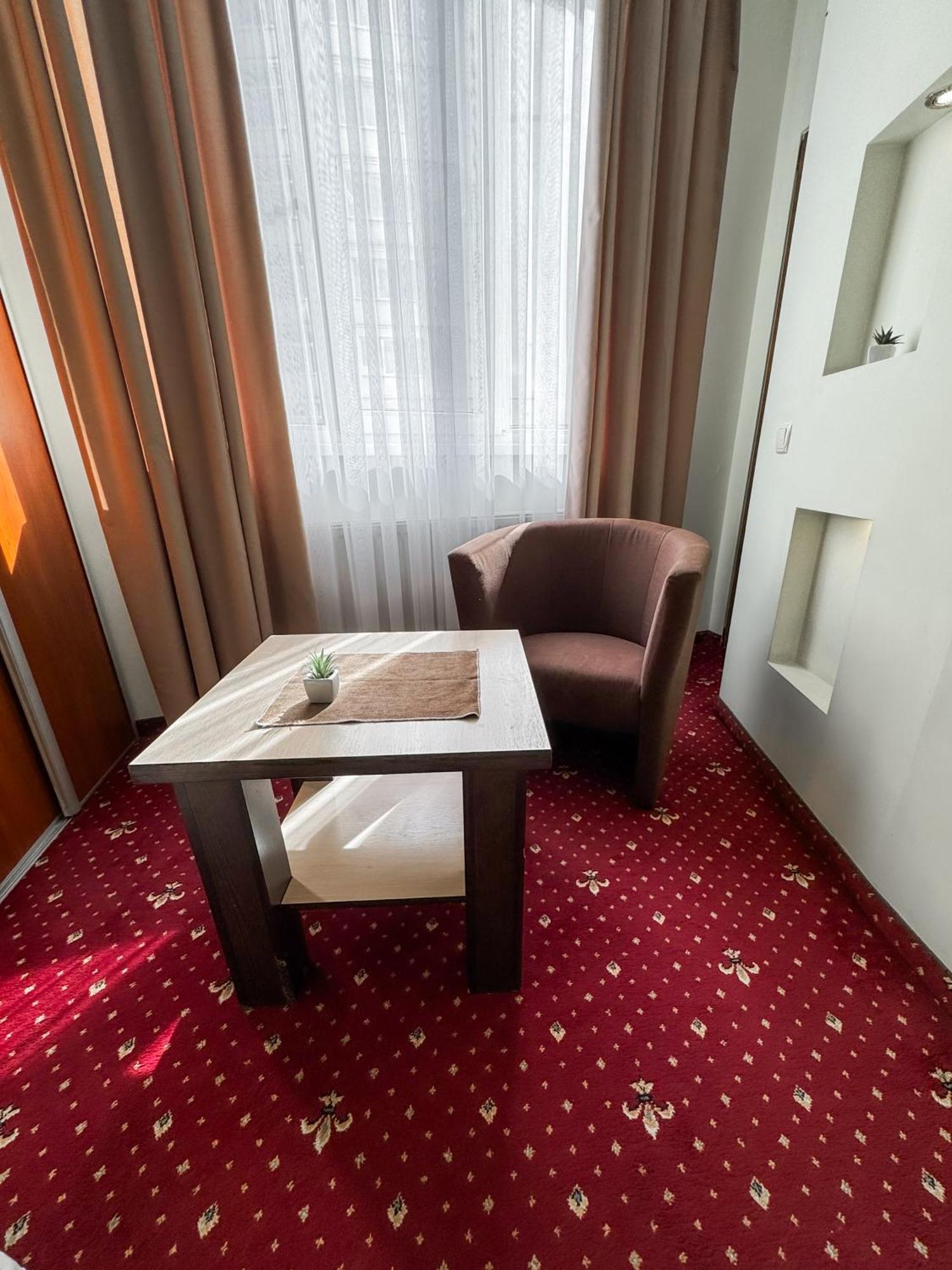 Apartments Deluxe İvano-Frankivsk Dış mekan fotoğraf